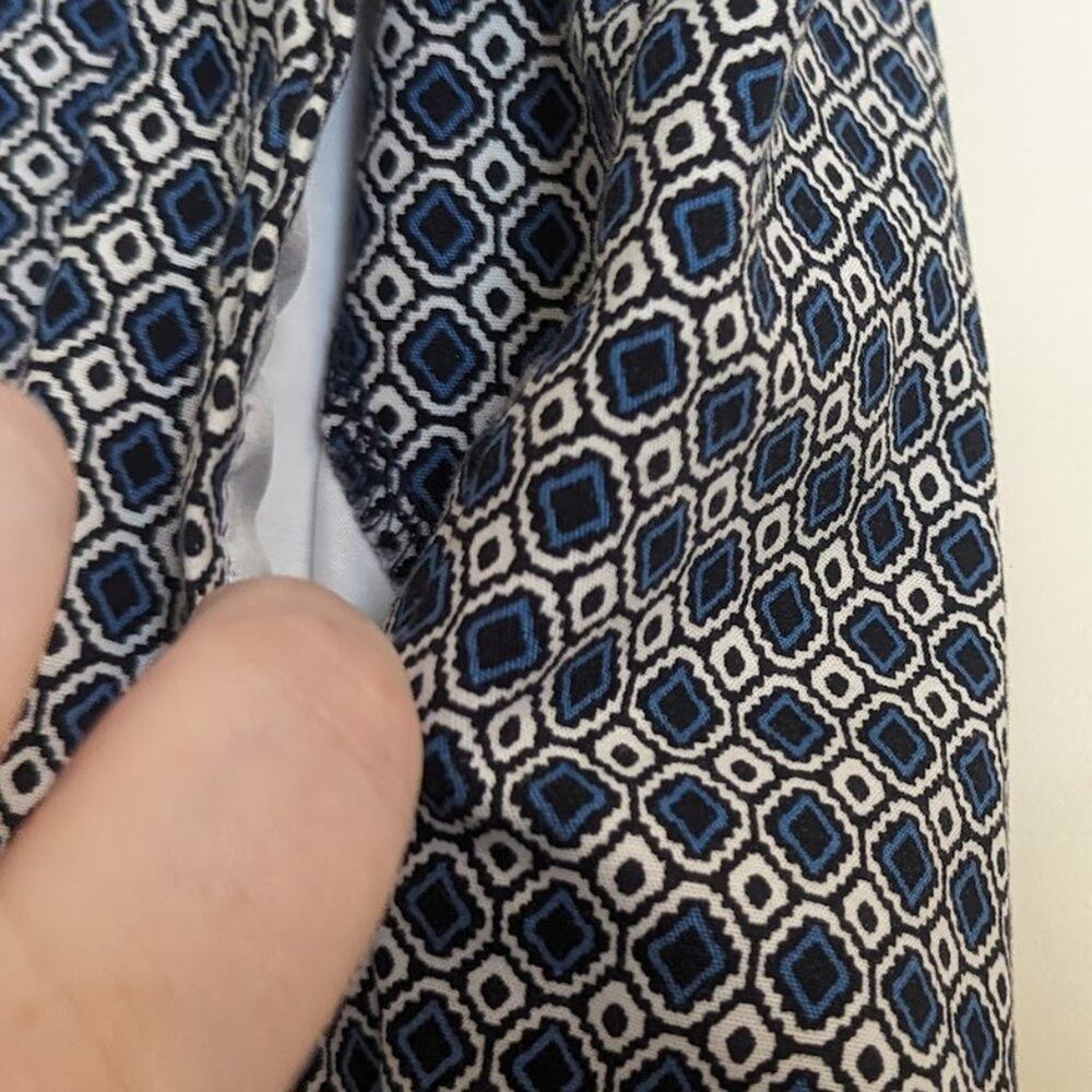 HILARY RADLEY Women's Capri Pant Size 12 Stretch Geometric Straight Mid Rise - Picture 4 of 15